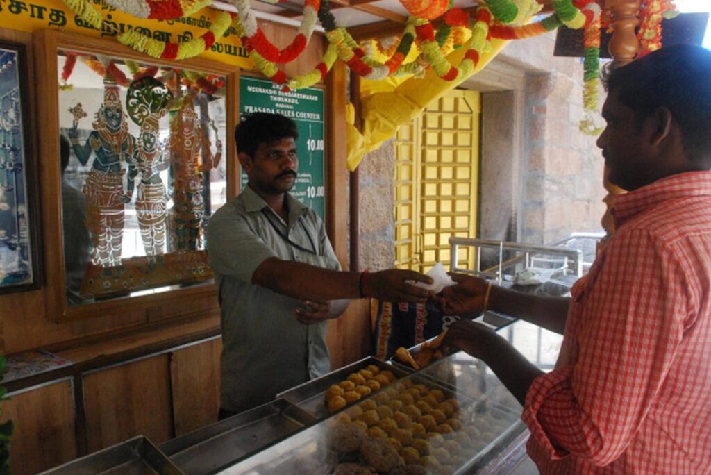 meenakshi amman temple prasad